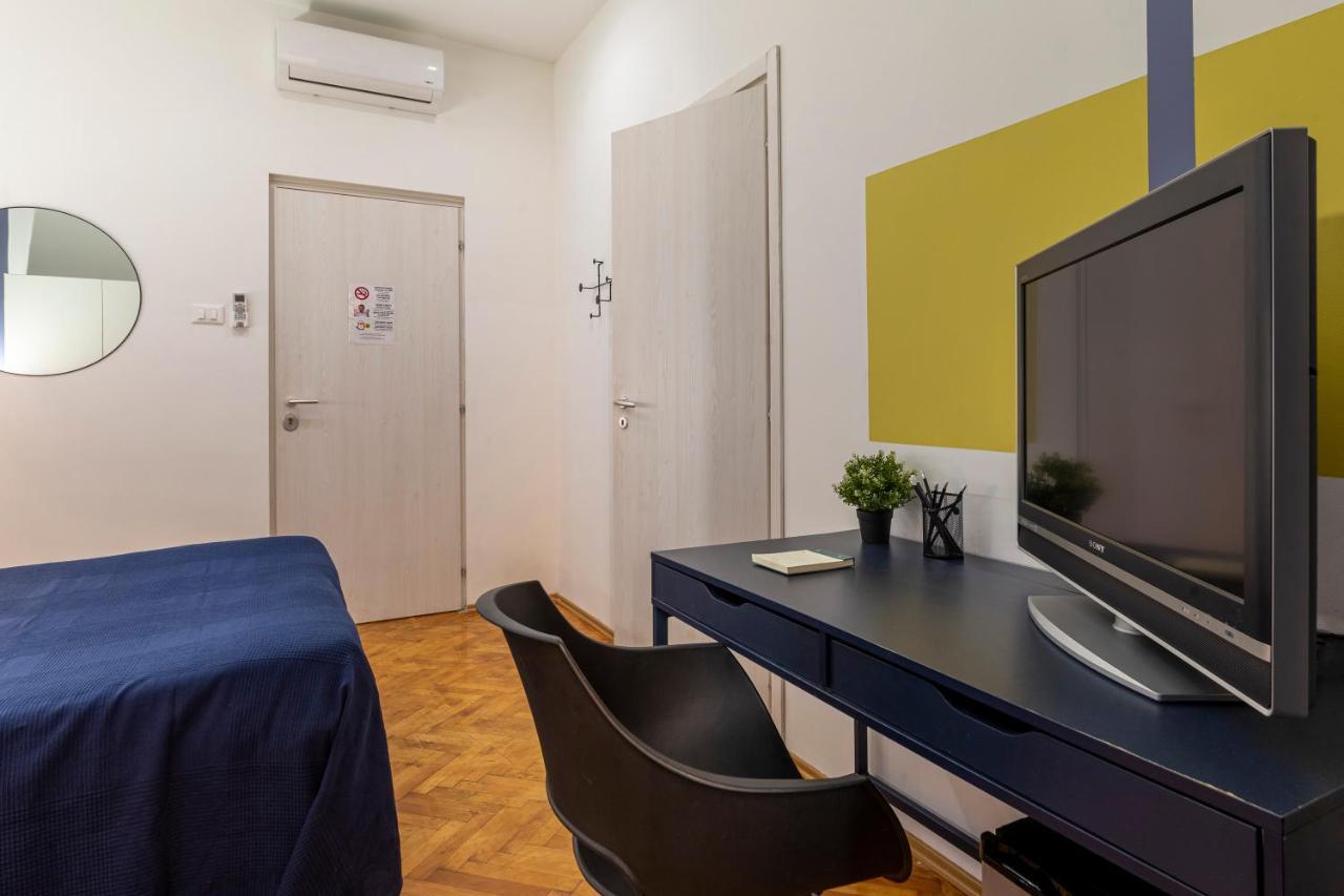 Lovely Guest-Room With Private Bathroom Trieste Bagian luar foto