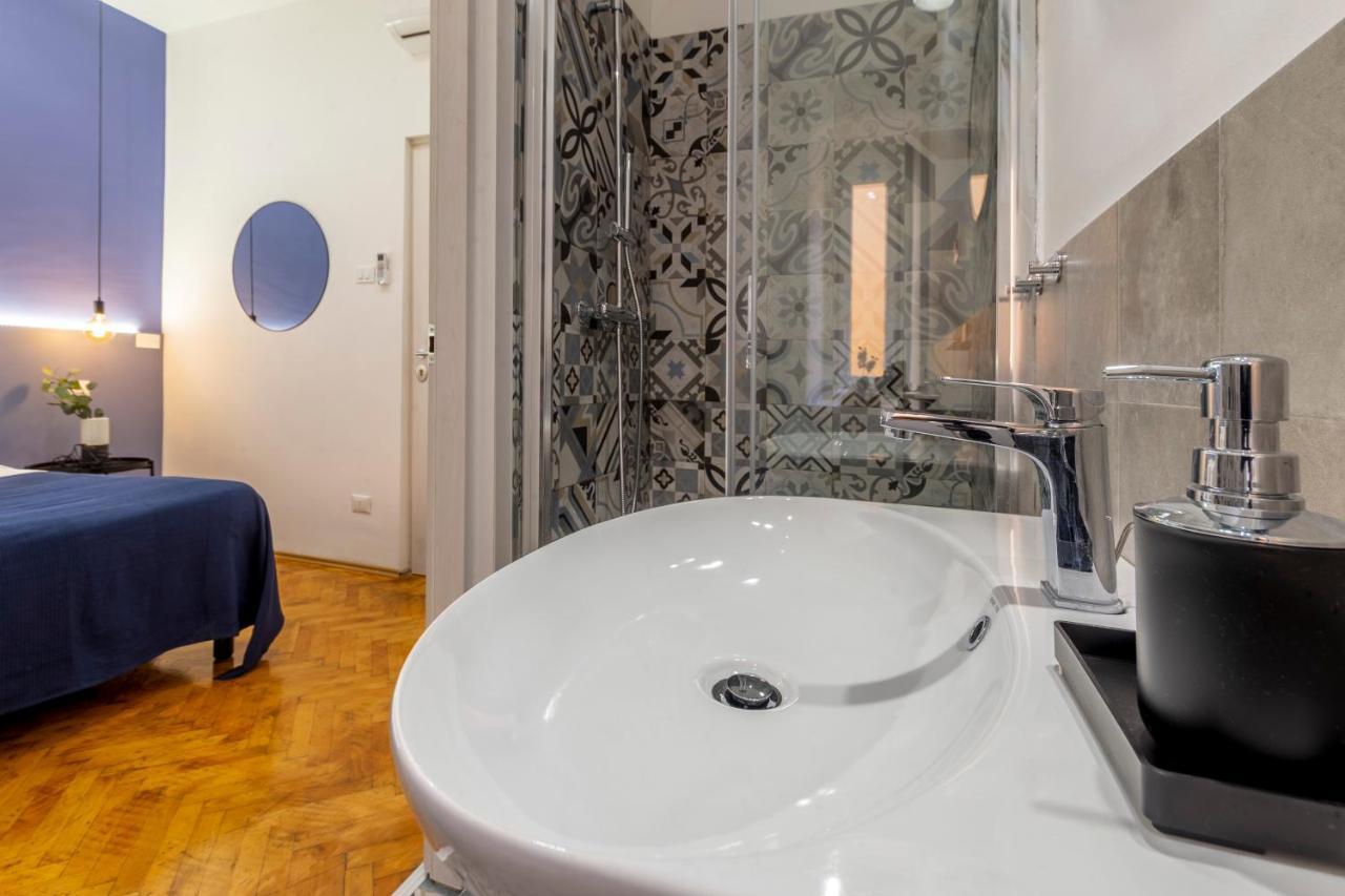 Lovely Guest-Room With Private Bathroom Trieste Bagian luar foto