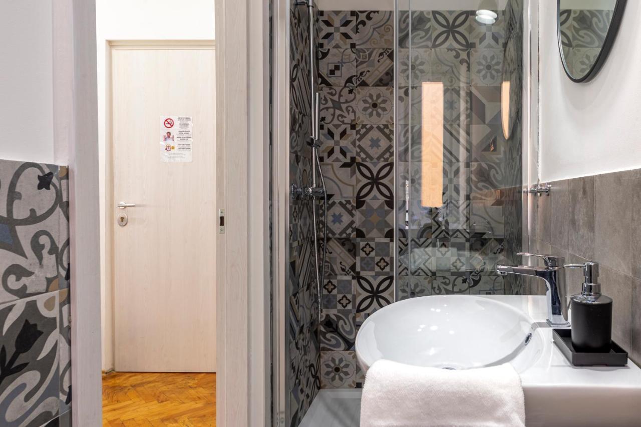 Lovely Guest-Room With Private Bathroom Trieste Bagian luar foto